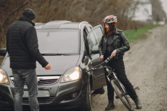 ruck Accident Victims Secure Larger Settlements with the Help of an 18-Wheeler Accident Lawyer